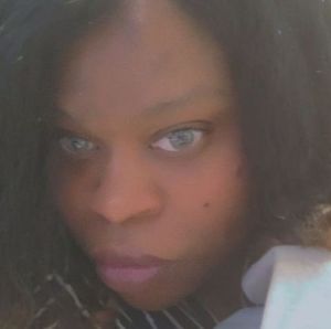 Meet your Posher, Monique p